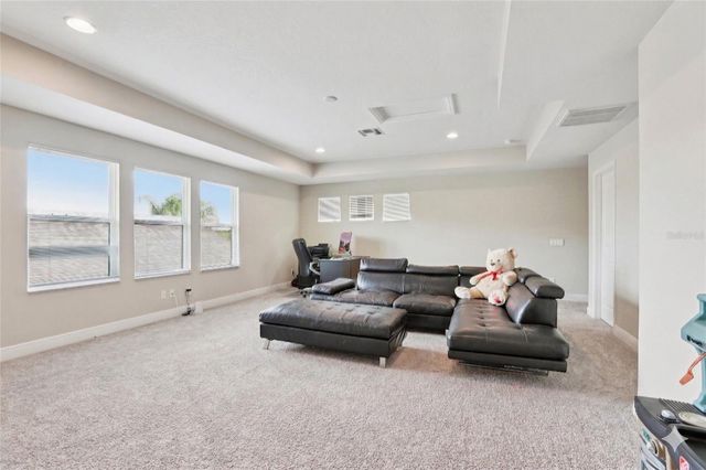 10740 PLEASANT KNOLL DRIVE, Tampa, FL 33647