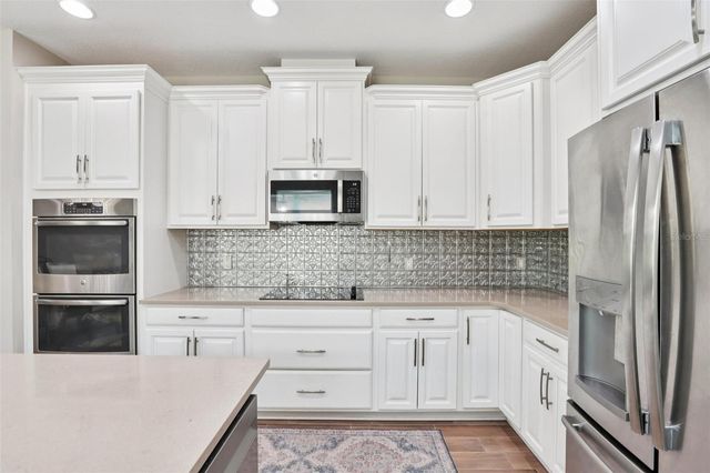 10740 PLEASANT KNOLL DRIVE, Tampa, FL 33647