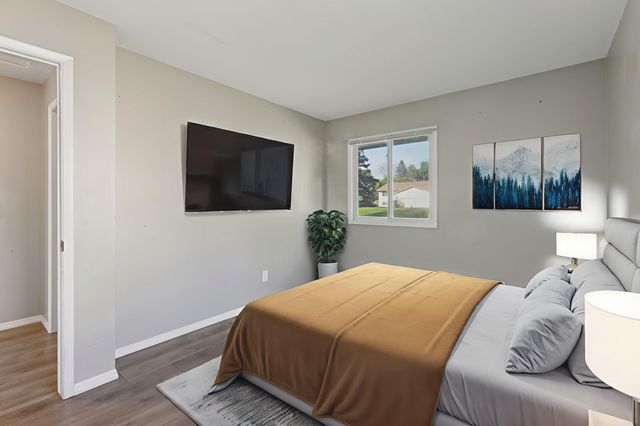 6034 72nd Lane N, Brooklyn Park, MN 55429