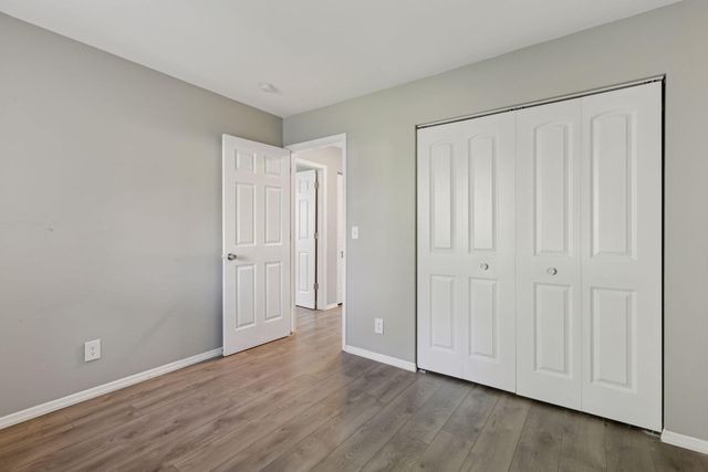 6034 72nd Lane N, Brooklyn Park, MN 55429