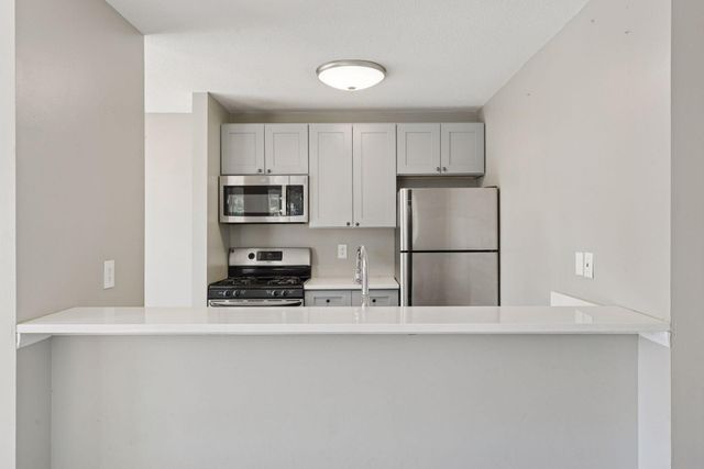 6034 72nd Lane N, Brooklyn Park, MN 55429