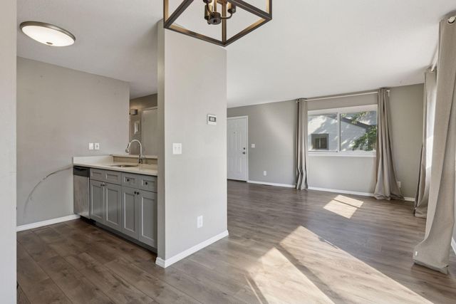 6034 72nd Lane N, Brooklyn Park, MN 55429