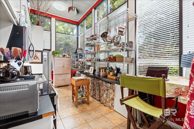 208 S Warren Street, Mobile, AL 36602