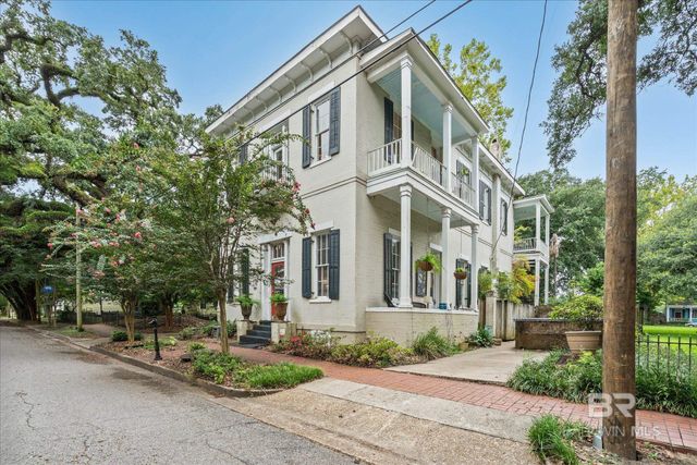 208 S Warren Street, Mobile, AL 36602