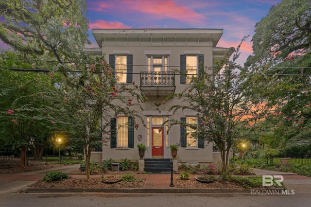 208 S Warren Street, Mobile, AL 36602