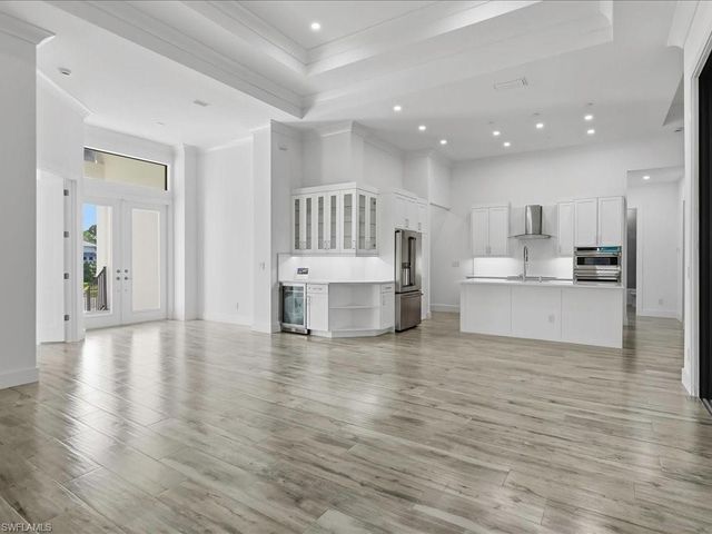 82 Tahiti RD, Marco Island, FL 34145