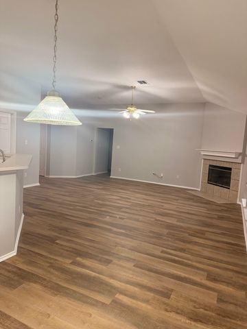 1619 Wintercrest Road, Grand Prairie, TX 75052