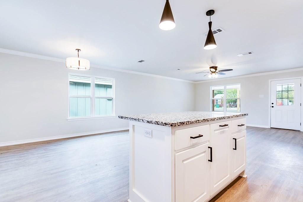 Image 4 of property listing at 1011 Claborne Court, San Angelo, TX 76903