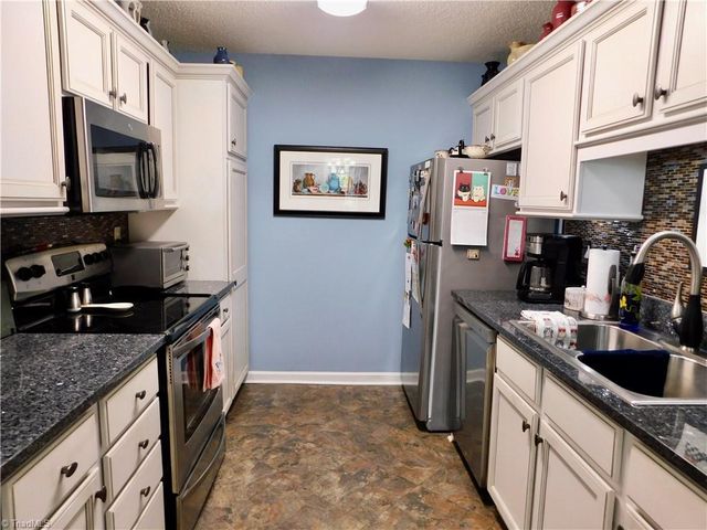 3938 Westridge Meadow Circle, Clemmons, NC 27012