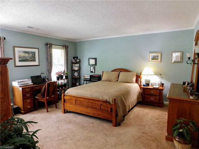 3938 Westridge Meadow Circle, Clemmons, NC 27012