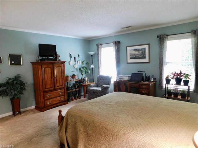 3938 Westridge Meadow Circle, Clemmons, NC 27012
