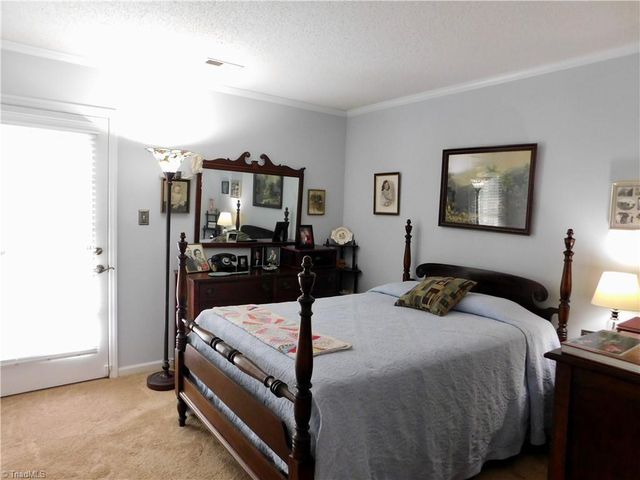 3938 Westridge Meadow Circle, Clemmons, NC 27012