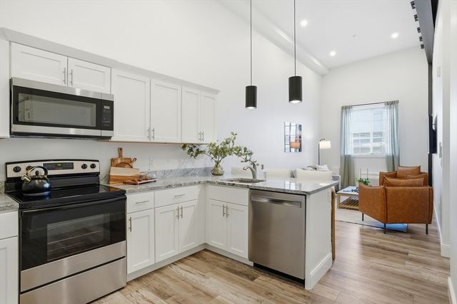 10 Water Street 5, Plymouth, MA 02360