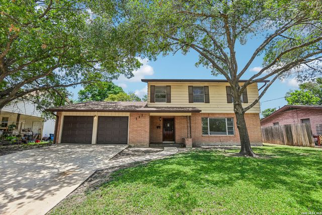 111 HANNASCH DR, San Antonio, TX 78213