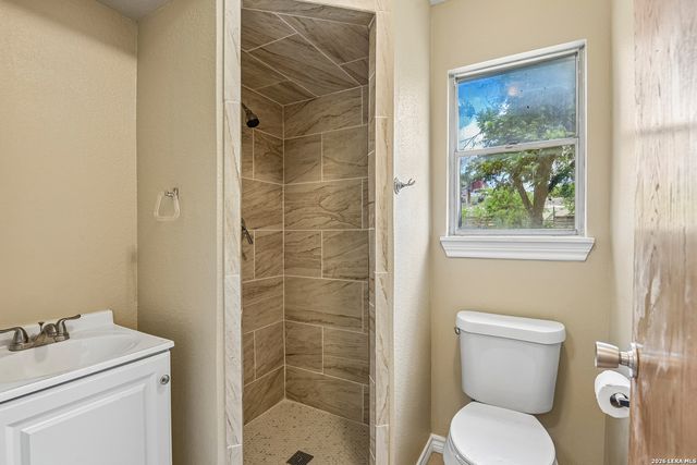 111 HANNASCH DR, San Antonio, TX 78213