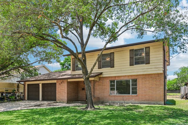 111 HANNASCH DR, San Antonio, TX 78213