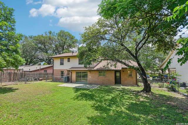 111 HANNASCH DR, San Antonio, TX 78213
