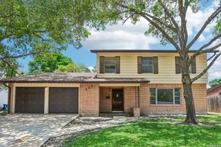 111 HANNASCH DR, San Antonio, TX 78213