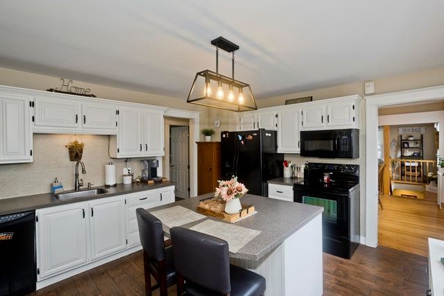 24-26 Gilman, Holyoke, MA 01040