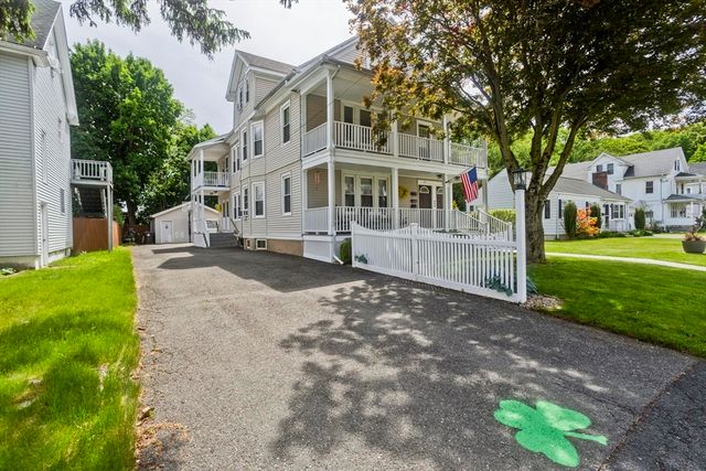 24-26 Gilman, Holyoke, MA 01040