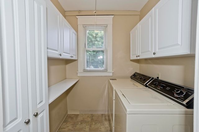 24-26 Gilman, Holyoke, MA 01040