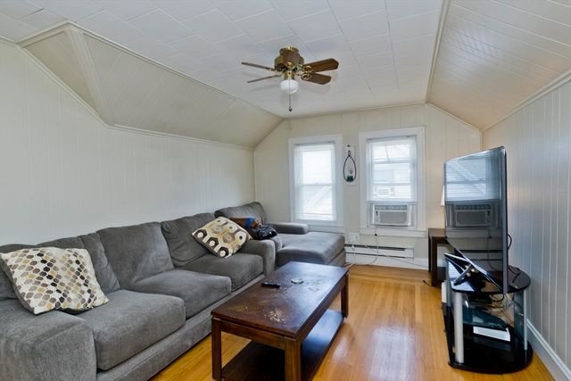 24-26 Gilman, Holyoke, MA 01040