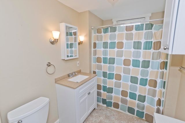 24-26 Gilman, Holyoke, MA 01040