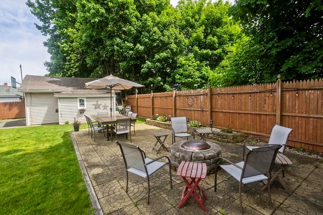 24-26 Gilman, Holyoke, MA 01040