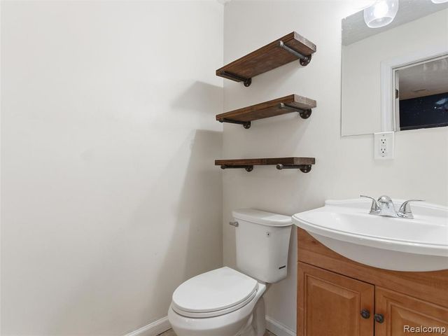 17391 George Washington Drive, Southfield, MI 48075