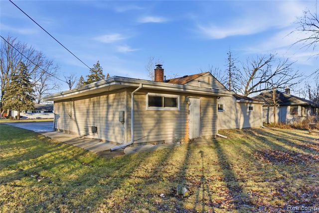 17391 George Washington Drive, Southfield, MI 48075