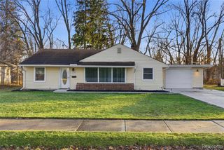 17391 George Washington Drive, Southfield, MI 48075