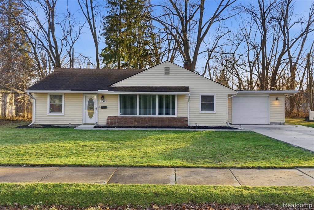 17391 George Washington Drive, Southfield, MI 48075