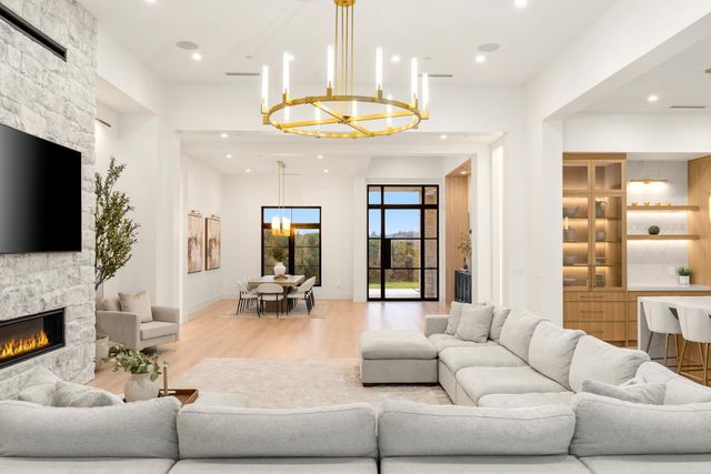 5035 Broken Bow Ln, Rescue, CA 95672