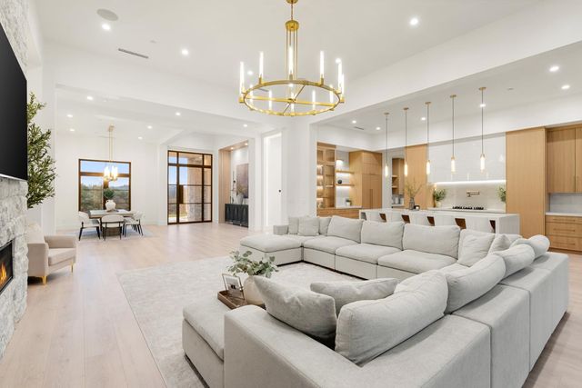 5035 Broken Bow Ln, Rescue, CA 95672