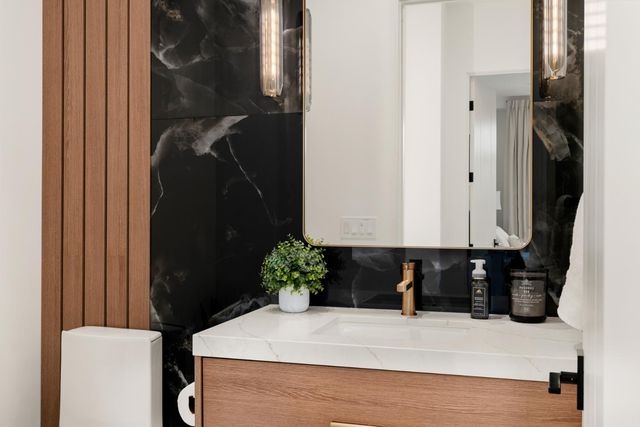 5035 Broken Bow Ln, Rescue, CA 95672