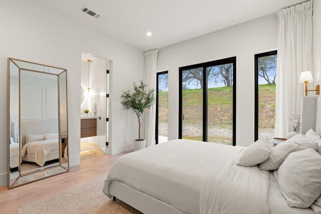 5035 Broken Bow Ln, Rescue, CA 95672