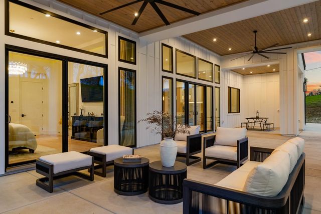 5035 Broken Bow Ln, Rescue, CA 95672