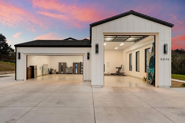 5035 Broken Bow Ln, Rescue, CA 95672