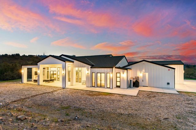 5035 Broken Bow Ln, Rescue, CA 95672