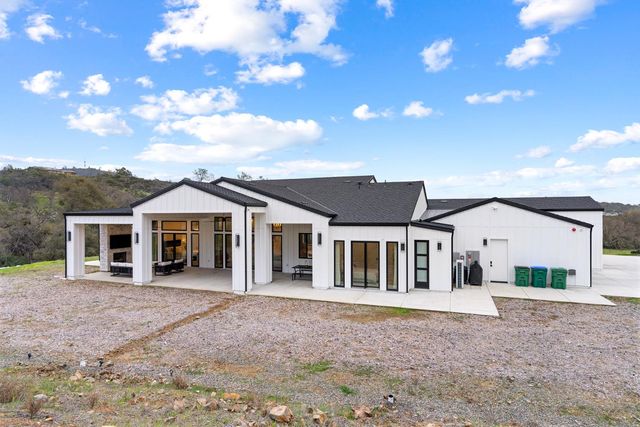 5035 Broken Bow Ln, Rescue, CA 95672