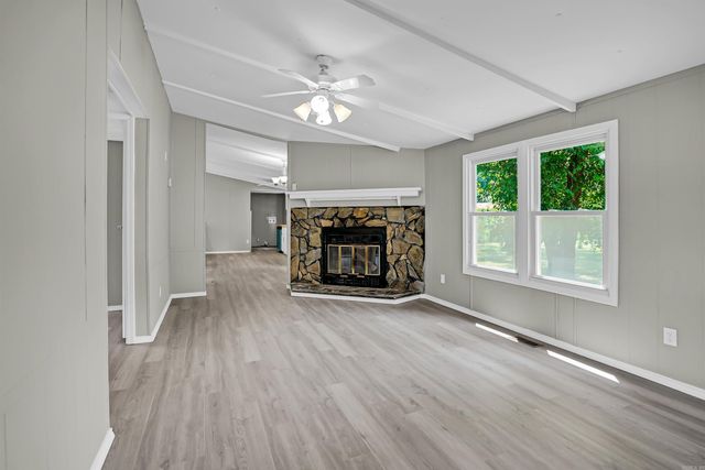 391 Briarwood Loop, Cabot, AR 72023