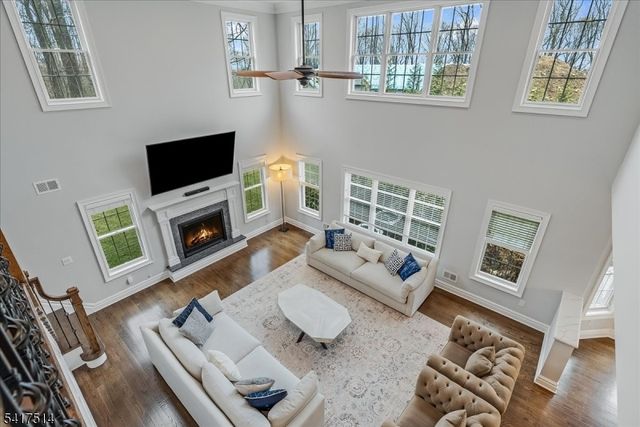 5 Buddy Ln, Mendham Twp., NJ 07945