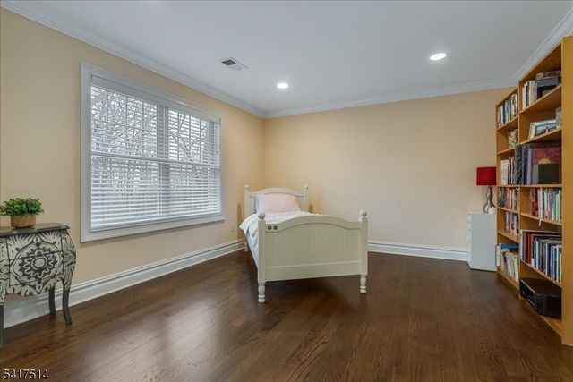 5 Buddy Ln, Mendham Twp., NJ 07945