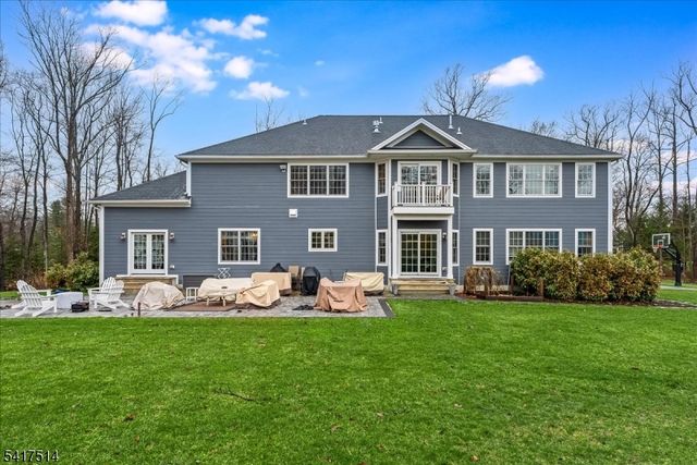 5 Buddy Ln, Mendham Twp., NJ 07945