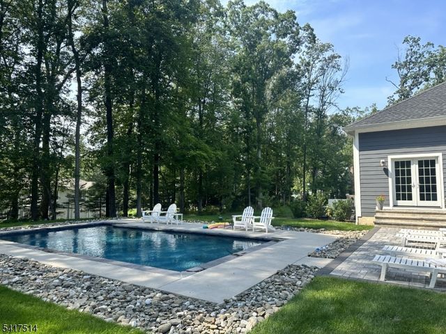 5 Buddy Ln, Mendham Twp., NJ 07945