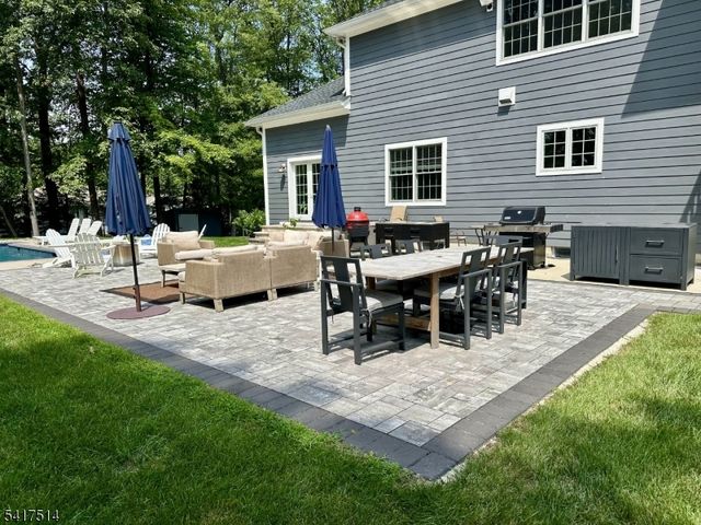 5 Buddy Ln, Mendham Twp., NJ 07945
