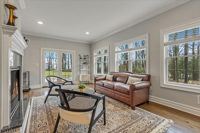 5 Buddy Ln, Mendham Twp., NJ 07945