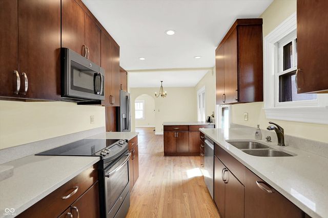 6150 N Park Avenue, Indianapolis, IN 46220