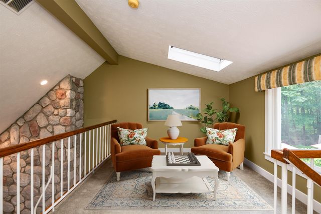 8 Coventry Lane, Derry, NH 03038