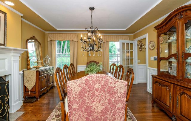 8 Coventry Lane, Derry, NH 03038